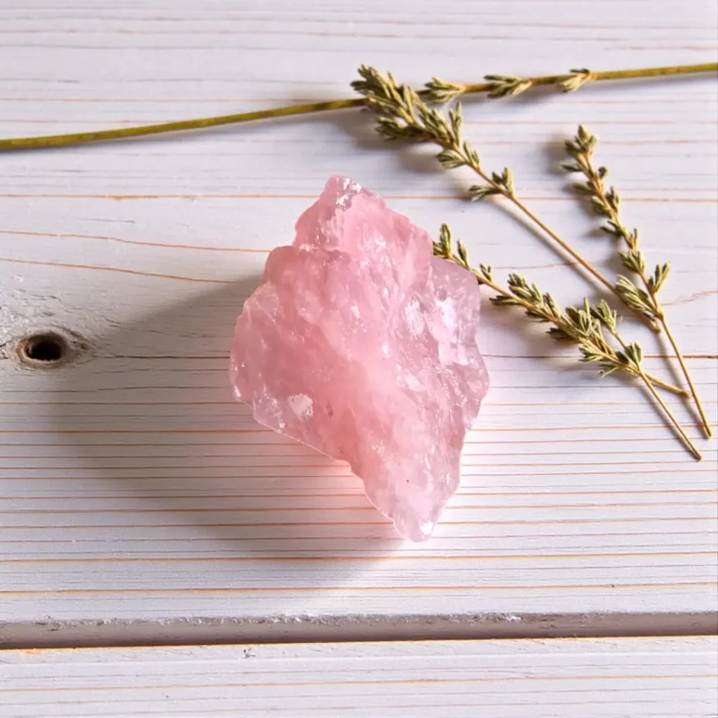 Quartzo Rosa Bruto — 7 cm